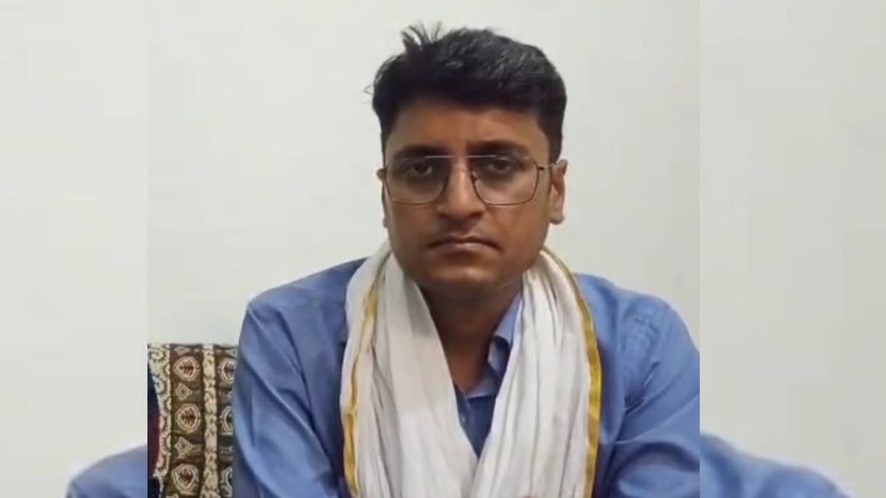 Bribes are taken for duty, leave and even for passing bills, suspended constable makes serious allegations