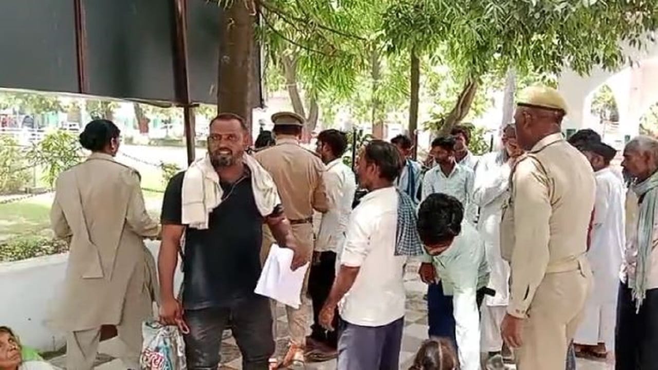 पीड़ित ग्रामीण