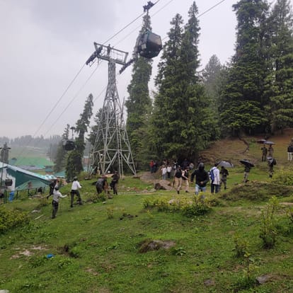 Maj Gen Puneet Doval, SM Leads Frontline Rescue as HAWS Saves Over 300 Tourists in Gulmarg Gondola Crisis.
