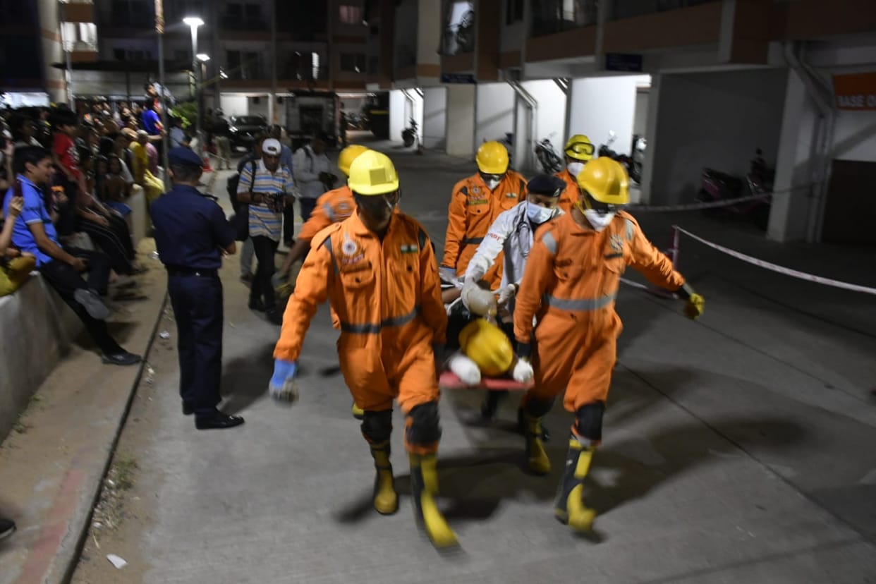 Mock Air Raid Emergency Drill in Bhopal: Rescue Operations Launched as Sirens Blare; People Evacuated Using Ro