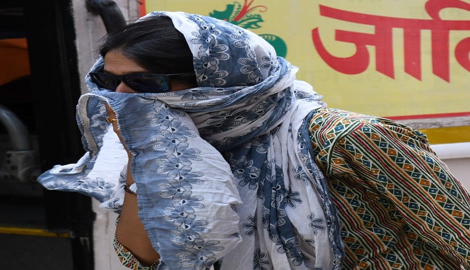 Temperature crosses 40 degrees Celsius, Meteorological Department issues warning