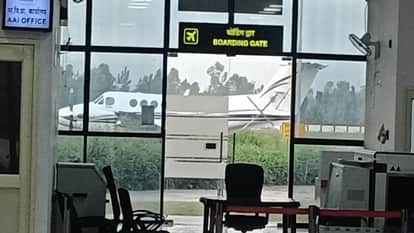 Moradabad: Deputy CM Plane Parked at Airport; Technical Team to Conduct Inspection