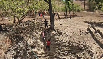 burhanpur-dhulkot-tribal-village-water-crisis-jal-jeevan-mission-ground-reality