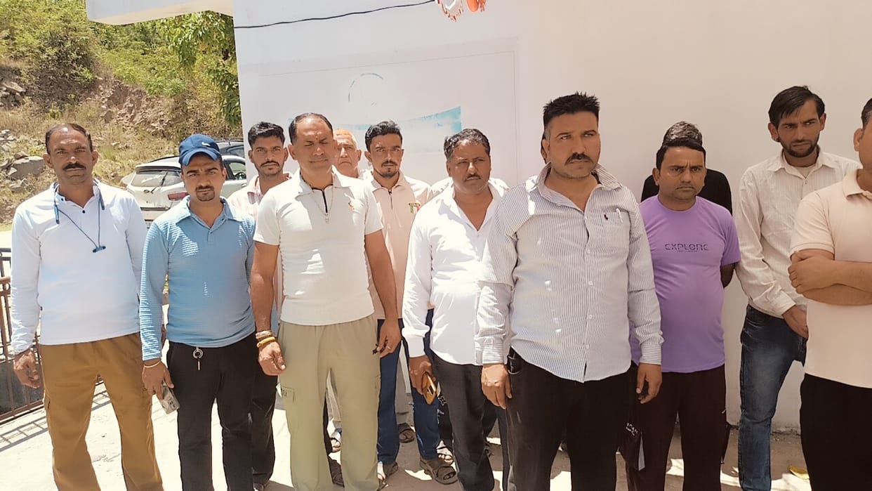 Bilaspur: No Road, No Vote... Panchayat Election Boycott in Bharoli Khurd
