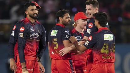 RCB vs GT IPL Live Score Play-off: Royal Challengers Bengaluru vs Gujarat Titans Match Scorecard Updates