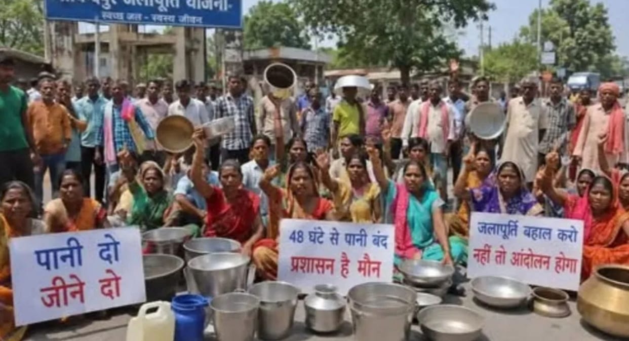 Jamshedpur Water Crisis 22000 Families Left Without Water for 48 Hours in Scorching Heat