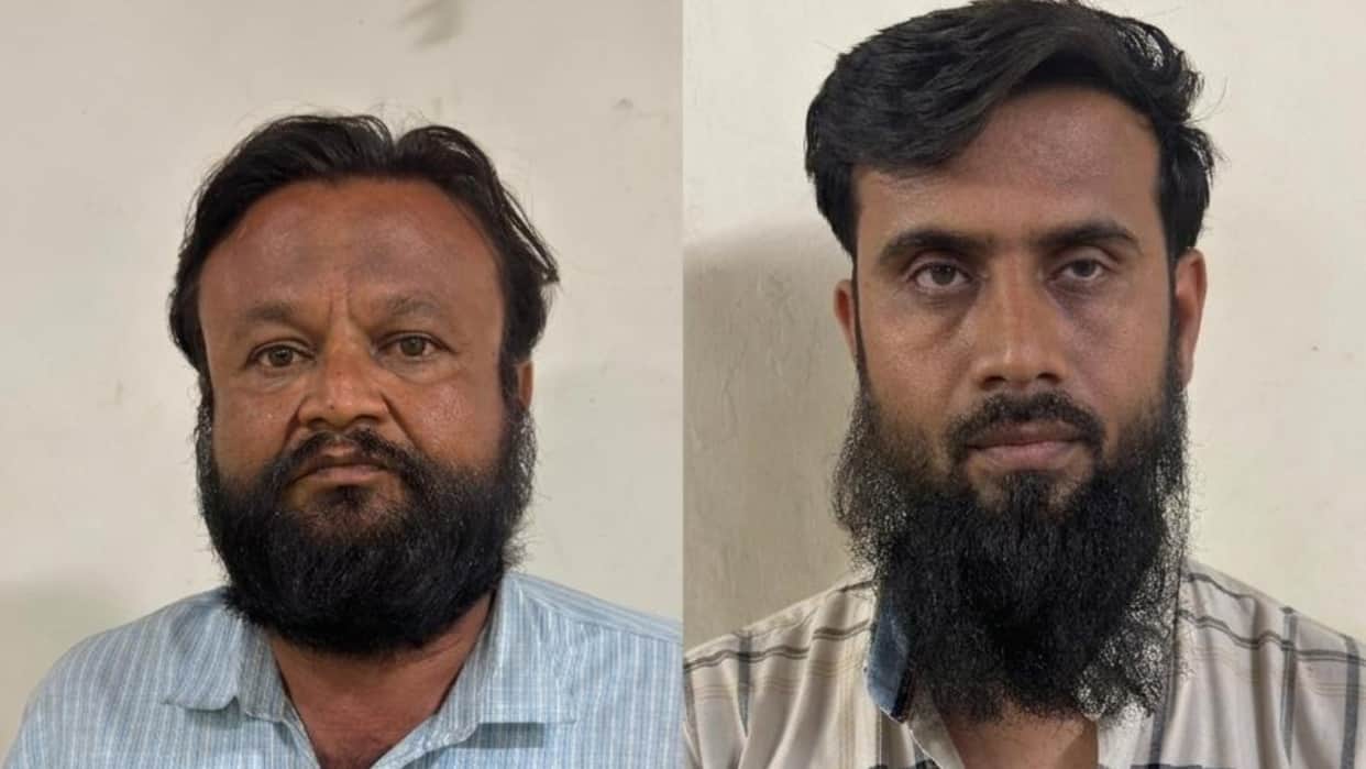 Gujarat ATS Valsad SOG bust suspected MD manufacturing unit in Vapi drugs worth Rs 7 crore seized Two Arrested