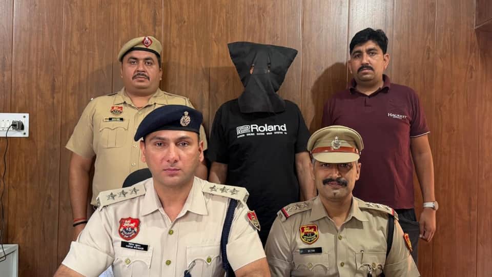 Sonipat Murder Case Security Guard Kills Couple and Woman With Rod and Knife After Minor Dispute