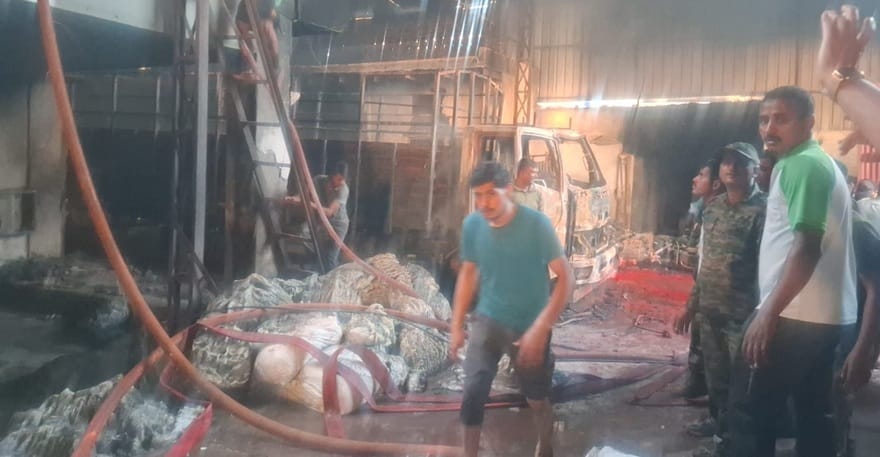 Massive Blaze Erupts at Dona-Pattal Factory in Mathura, Army Team Joins Firefighting Operation