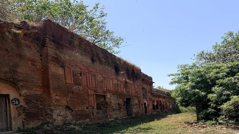 Real History Of Anarkali And Salim Mystery of Forgotten Mughal-Era Courtyard Inside Agra Fort Raises Historic