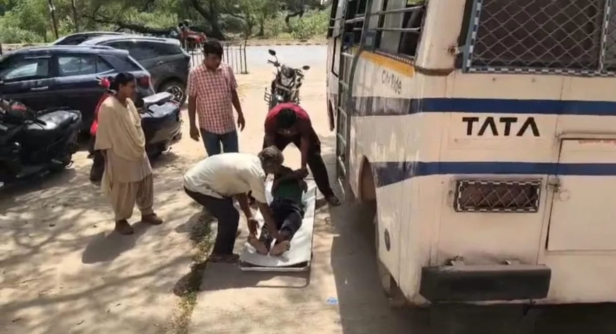Man Rescued From Ganga Suffers Hospital Neglect: Lies Helpless Outside Maranchi PHC for an Hour