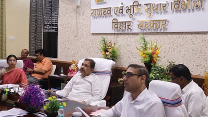 Bihar Government Sets 15 Day Deadline To Clear 3.10 Lakh Pending Land Mutation Applications Revenue Land
