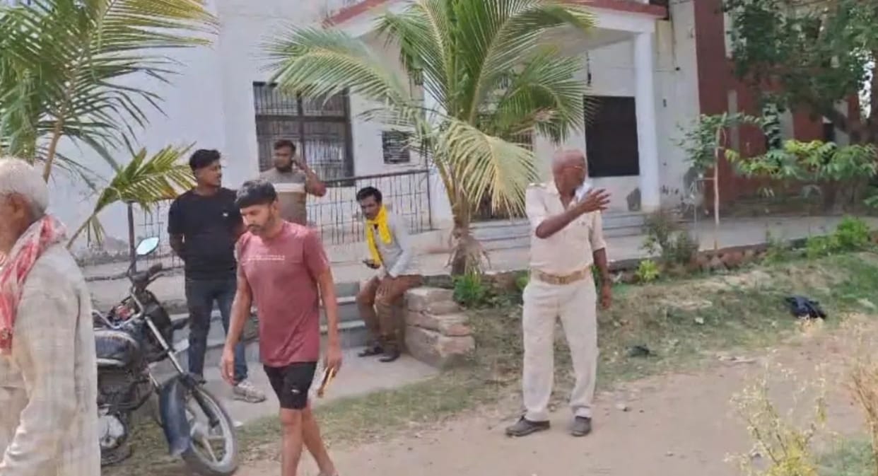 mother beaten to death in front of infant over trivial matter rohtas bihar news