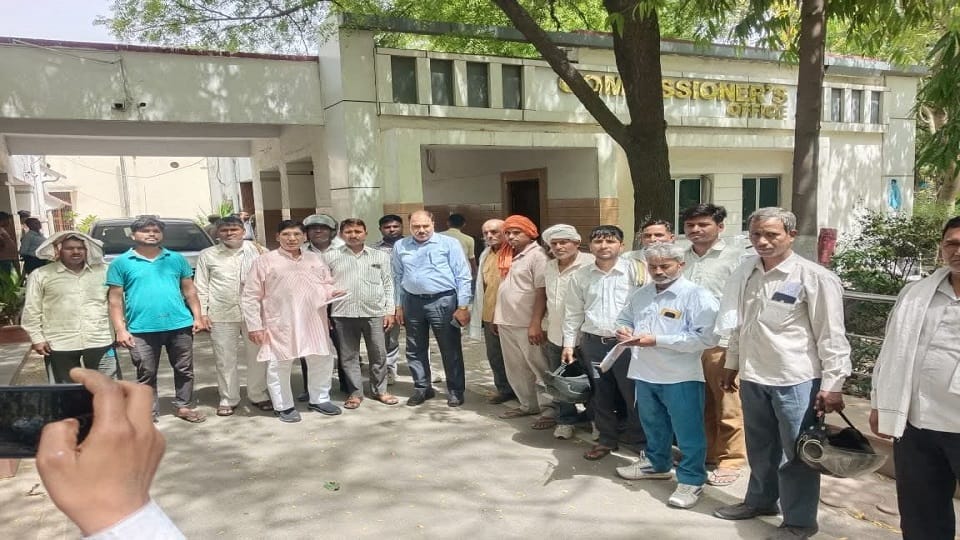 Nagla Paima Near Taj Mahal to Get Relief as New Road Planned, 20 KM Detour to End