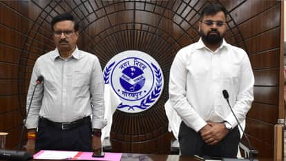 In Gorakhpur Nagar Nigam Over Missing Condolence Proposal For Late Councillor Roza Khatun
