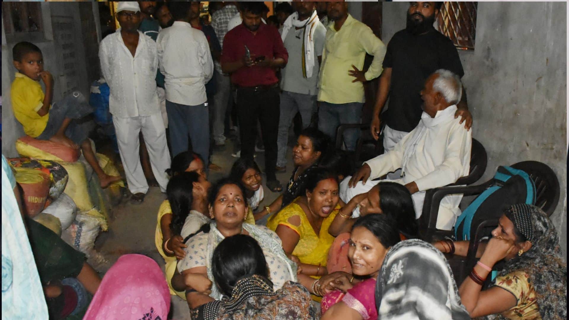 Gorakhpur Tragedy Three Teenagers Drown in Rapti River Details in Hindi