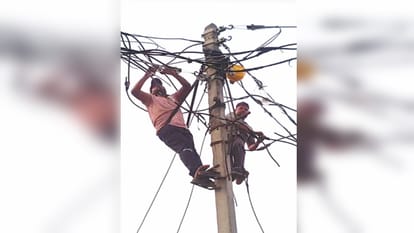 Meerut: Power Crisis Deepens Amid Heatwave: Three Transformers Burn Out, Thousands Face Long Outages