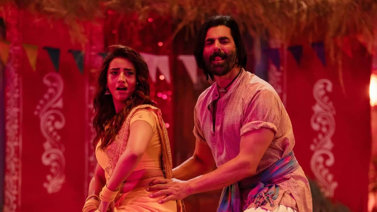 Akshara Singh thanks fans for celebrating welcome 3 Ghis Ghis Ghis Song