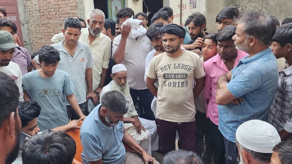 Rampur: Canteen Operator Murdered—Throat Slit; Body Found in This Condition Inside Room
