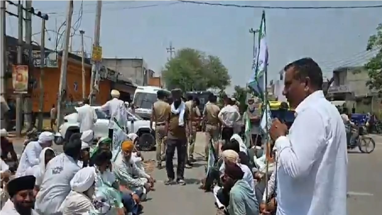 Sunflower Procurement Dispute in Kurukshetra: Farmers Outraged in Shahabad, Block Ladwa Road