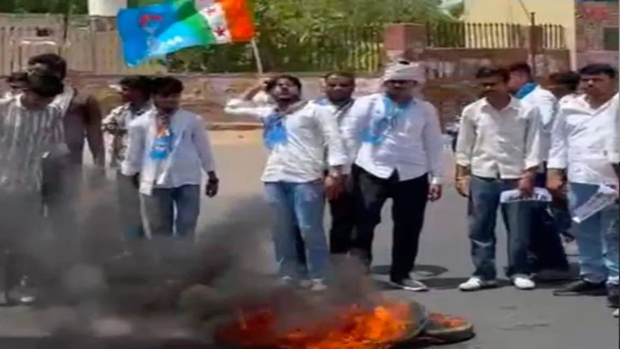 Bikaner News: NSUI Blocks Road in Bikaner Over NEET Paper Leak, Demands Action Against NTA
