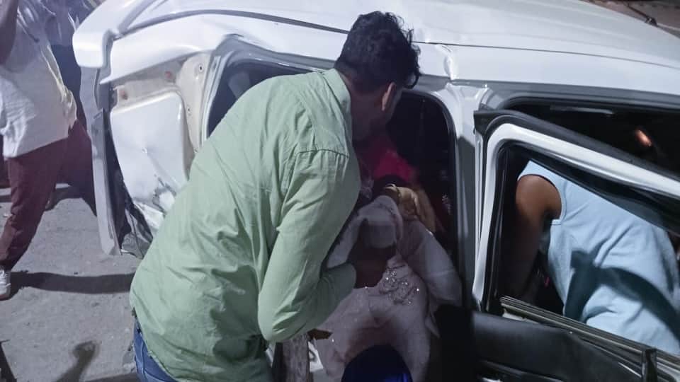Horrific Crash on Yamuna Expressway: Two Sisters Killed After Speeding SUV Rams Car