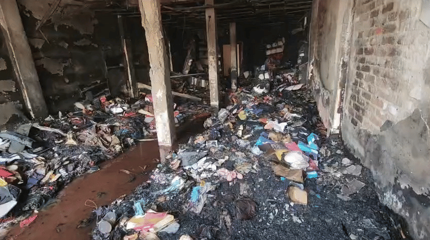 Ayodhya: Massive Fire at Clothing Showroom Caused by Short Circuit; Loss Estimated at ₹70 Lakhs