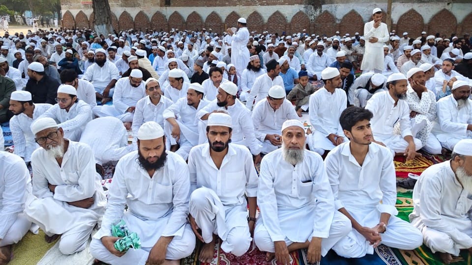UP: Enthusiasm marks Bakrid in the Moradabad Division; crowds gather at Eidgahs and mosques
