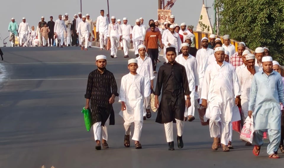 UP: Enthusiasm marks Bakrid in the Moradabad Division; crowds gather at Eidgahs and mosques