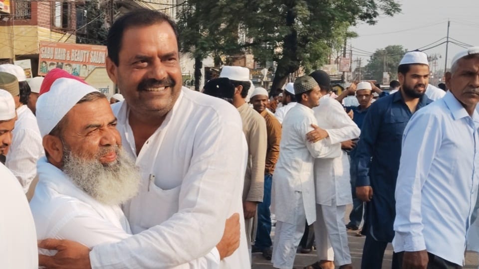 UP: Enthusiasm marks Bakrid in the Moradabad Division; crowds gather at Eidgahs and mosques
