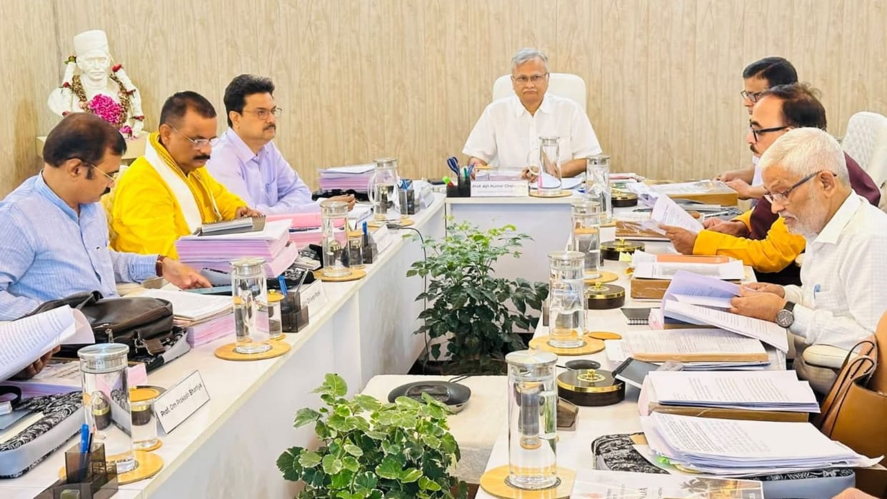 Parking Facility Built Near Kaal Bhairav Temple Decision Taken EC Meeting BHU to Provide Land