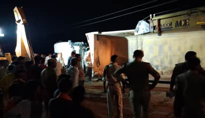 Banda Road Accident Safia Saved in Her Mothers Embrace Trailer Truck Crushes Six Lives