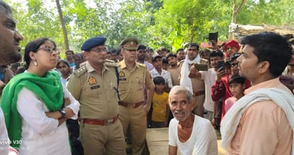 Hardoi Uproar Erupts Over Buddha Statue Two Policemen Injured in Stone Pelting arresting 10 individuals