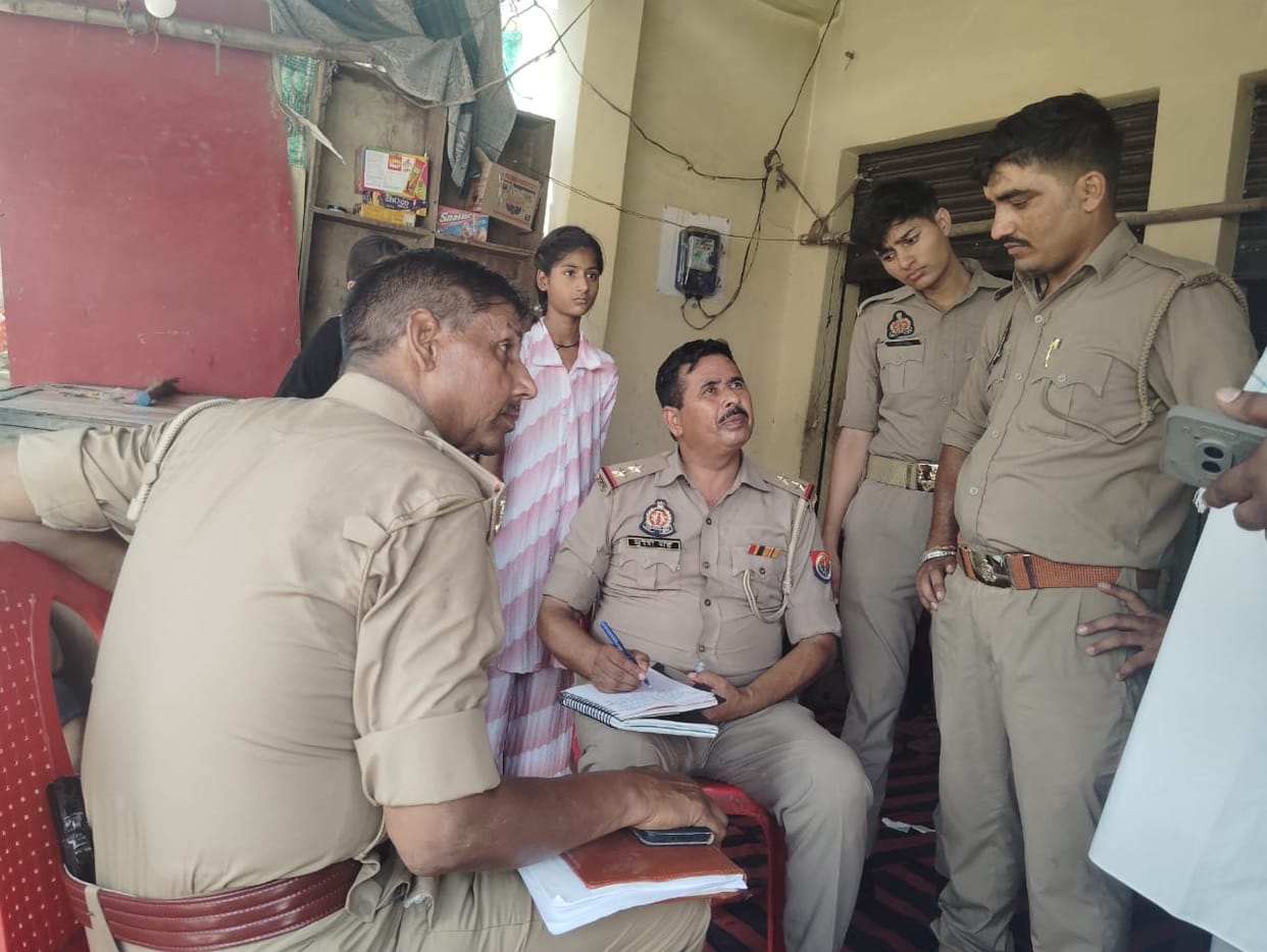 10-year-old girl dies after saree swing noose tightens around neck in Auraiya