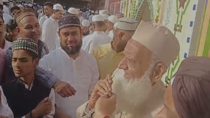 Eid Namaz Hungama in Aligarh