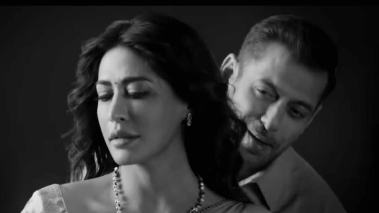 Salman Khan Movie Maatrubhumi New Song Main Hoon Release Fans And Bollywood Celebs Reaction