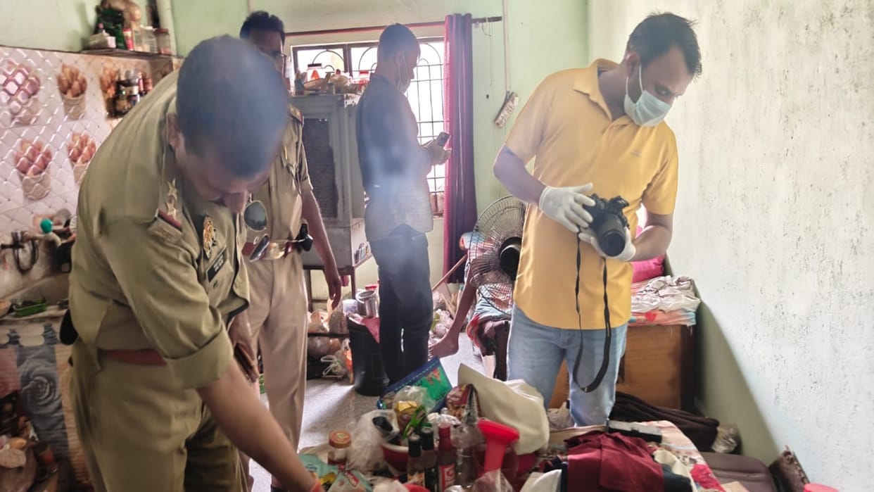 Elderly Tenant Dead Body Found on Bed in Room in Bareilly
