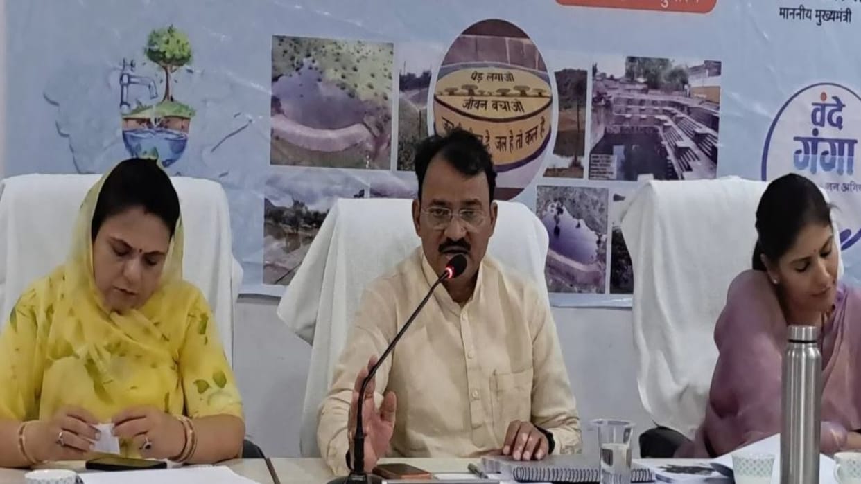 Rajsamand News: Deputy CM Premchand Bairwa Warns Officials Over Lapses in Water, Power Supply