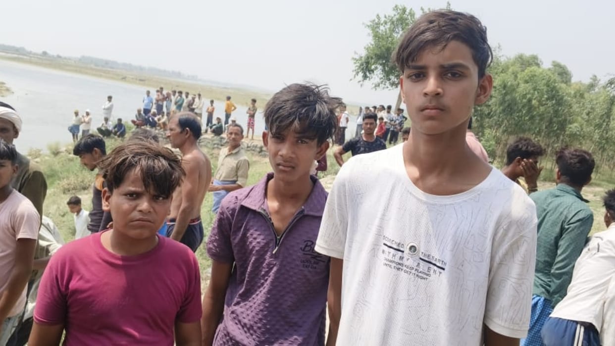 Four teenagers swept away while bathing in the Ramganga villagers rescued three, one drowned