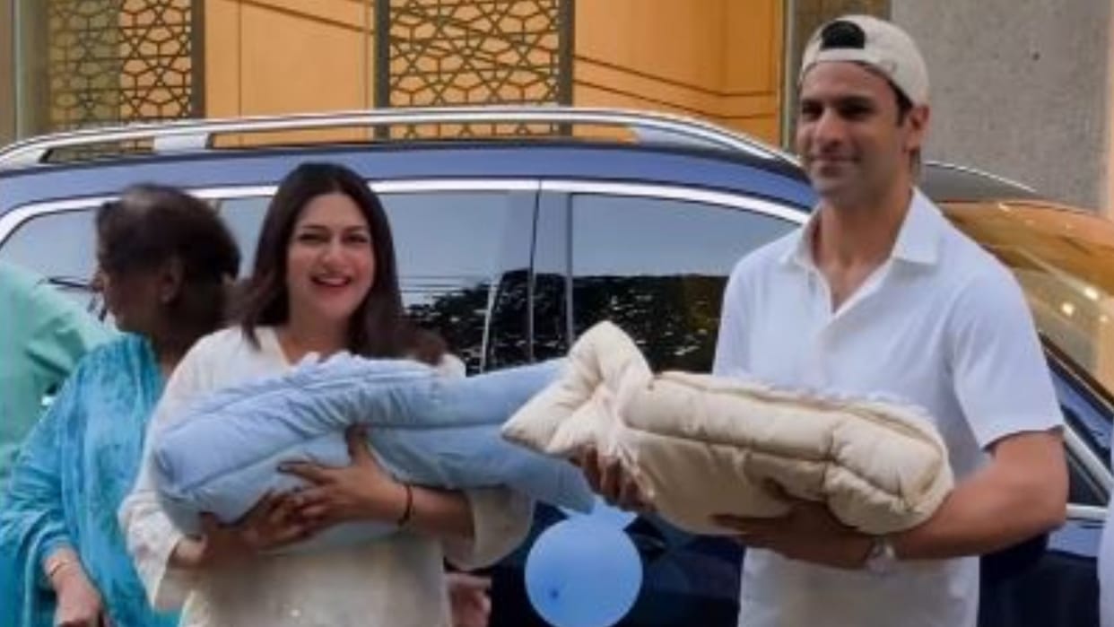 Divyanka Tripathi Vivek Dahiya make 1st appearance with their newborn twins request not to show babies faces
