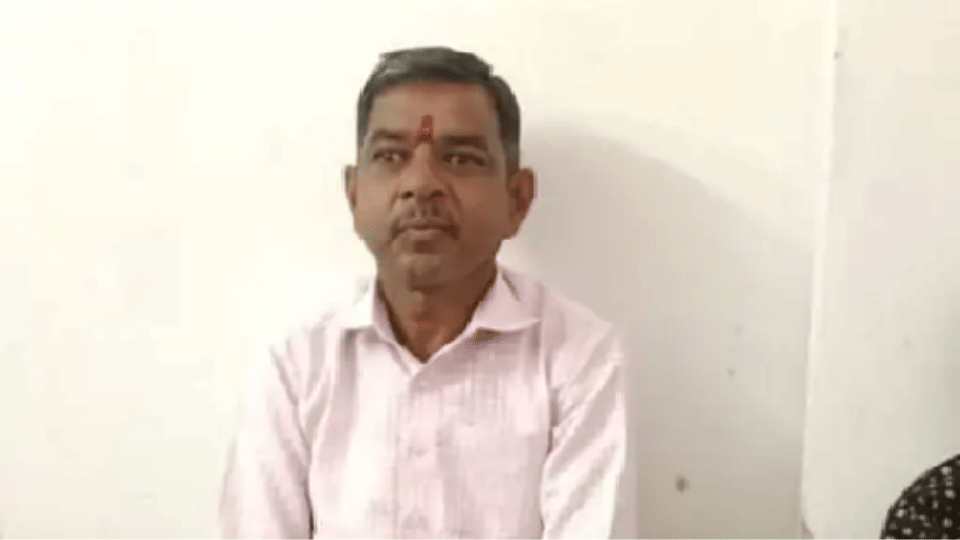 Indore News Tailor dies by suicide in Gandhi Nagar after constant harassment by neighbor