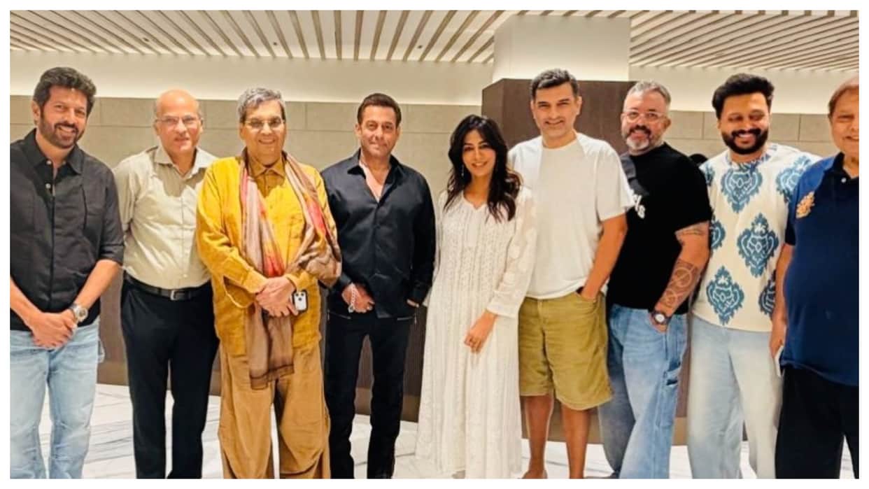 Subhash Ghai Sooraj Barjatya David Dhawan unite to watch Salman Khan rough cut of Maatrubhumi