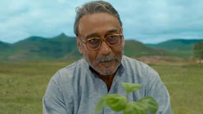 The Great Grand Superhero Review And Rating Jackie Shroff Bhagyashree Mihir Godbole Prateik Smita Patil