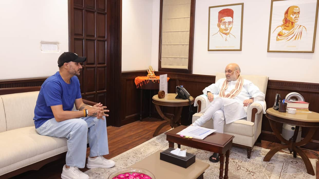 Former Indian spinner and Rajya sabha MP Harbhajan Singh met Home Minister Amit Shah know all details