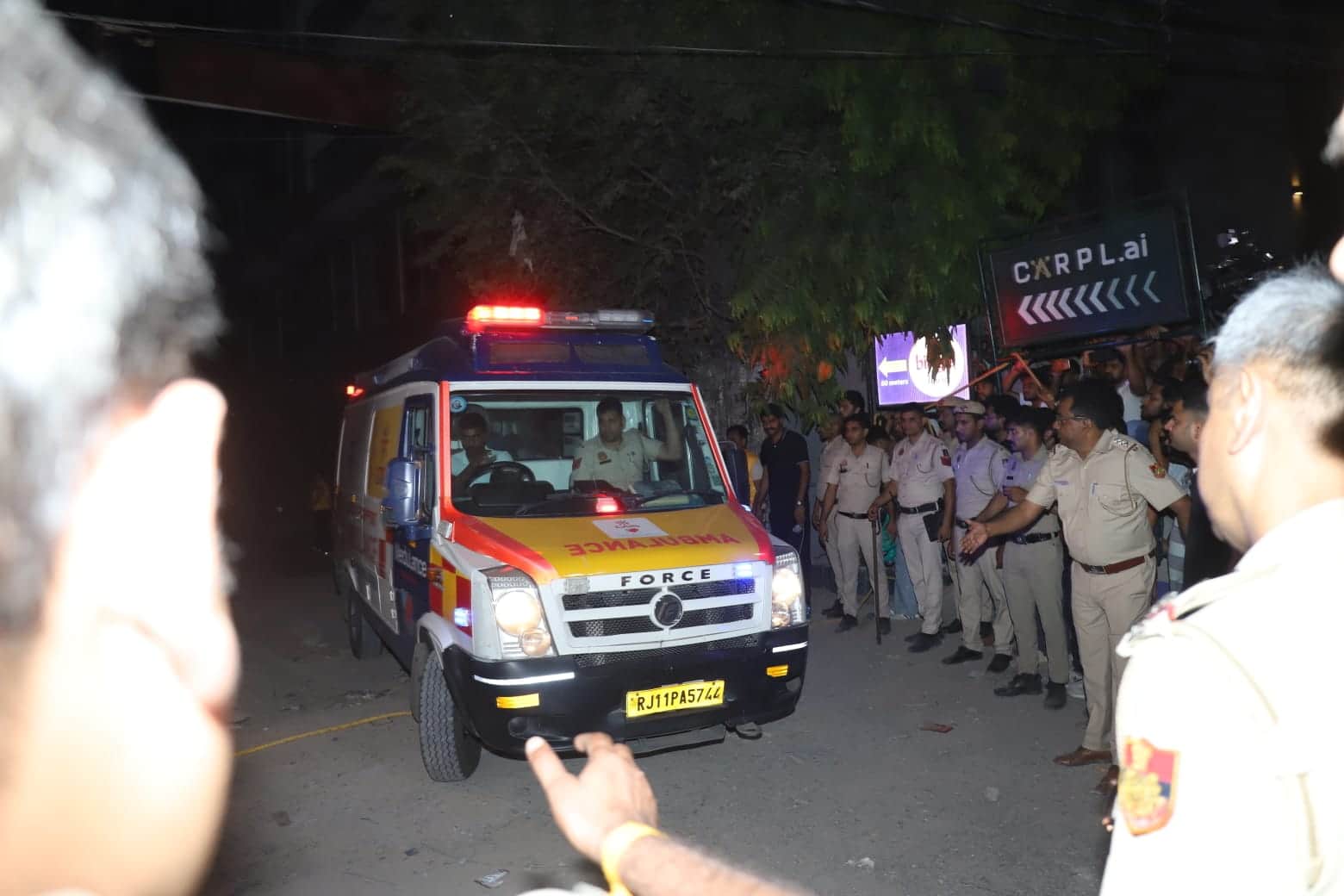 Saket Building Collapse 100 Trapped Students Eating in Canteen at Time of Incident
