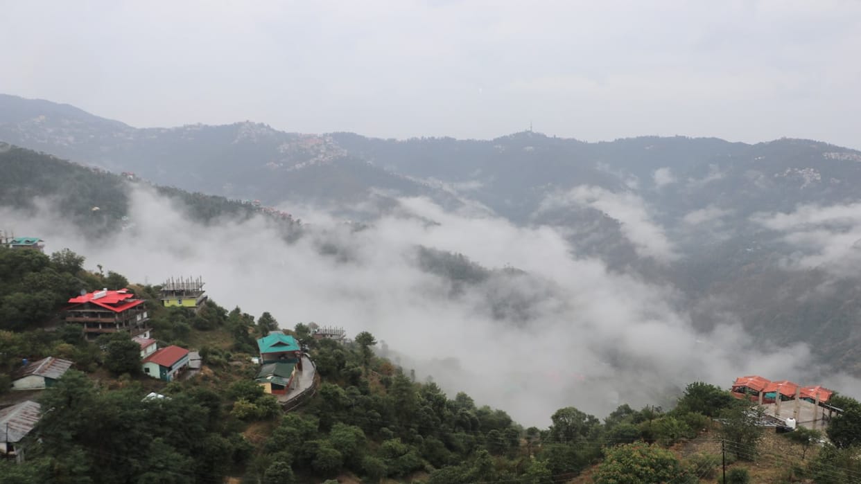 Himachal Weather: Rain alert with thunder and lightning in seven districts today