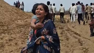 ‘मौत का पुल’: अंधेरी रात, आंधी-तूफान और नीचे बिछी लाशें, शोर में दब गईं आखिरी चीखें तक, रुला देंगी ये तस्वीरें Hamirpur Bridge Accident pitch black night raging storm and bodies strewn below final screams were drowned ou