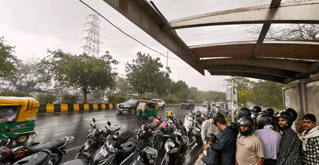 Delhi NCR Weather Forecast Today: Dust Storm and Rain in Delhi Noida Gurugram Nautapa Strong Winds