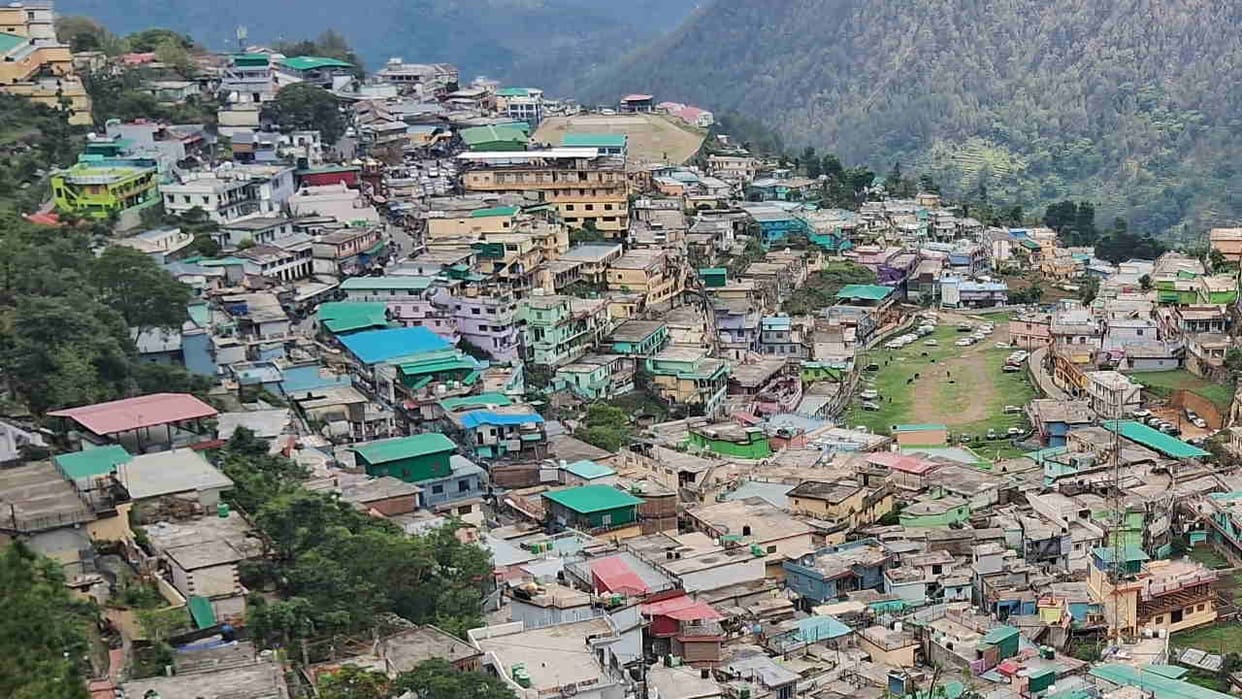 Pressure of population construction tourism activities on mountain towns continuously increasing Uttarakhand