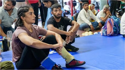 Meenakshi Goyat knocks Vinesh Phogat out of Asian Games selection trials